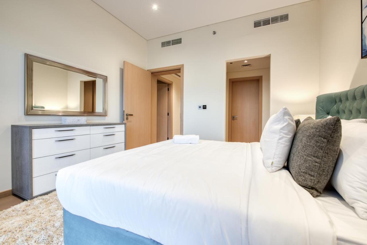 Rh- Upscale Living In The Heart Of The City, 02br, Near Mall Appartement *